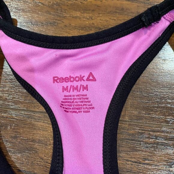 Reebok Pink Sports bra Medium - Picture 5 of 5